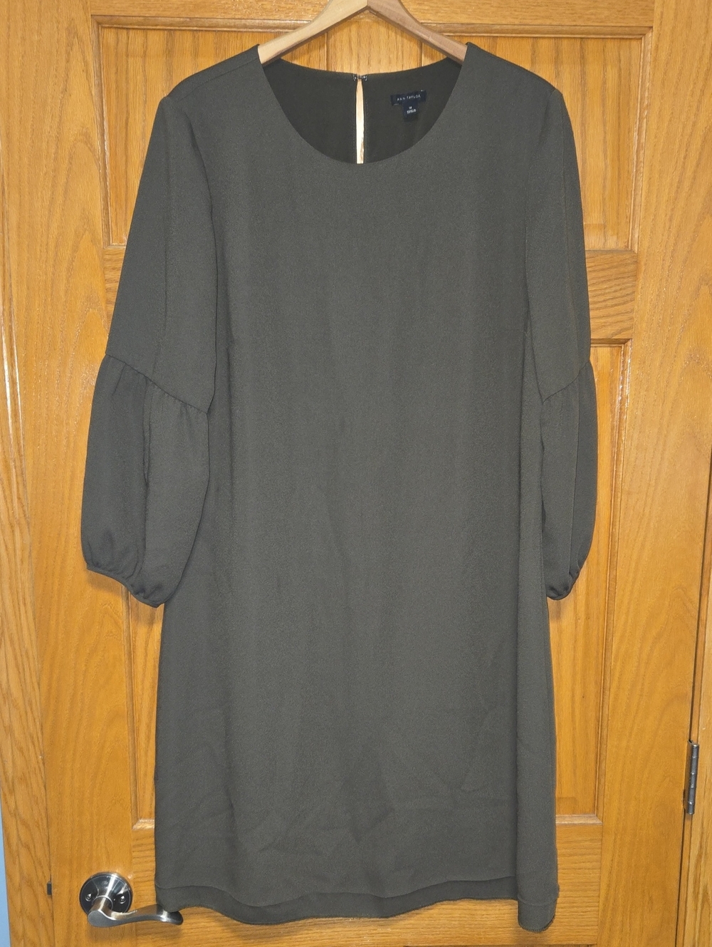 Ann Taylor Olive Green Long-Sleeve Shift Dress with Puff Sleeves